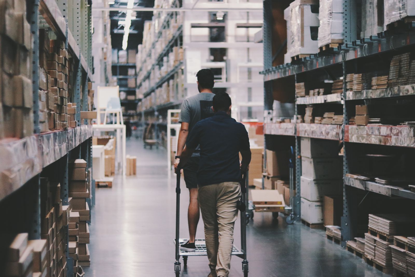 Consolidation and warehousing at Tradinter's Miami distribution center
